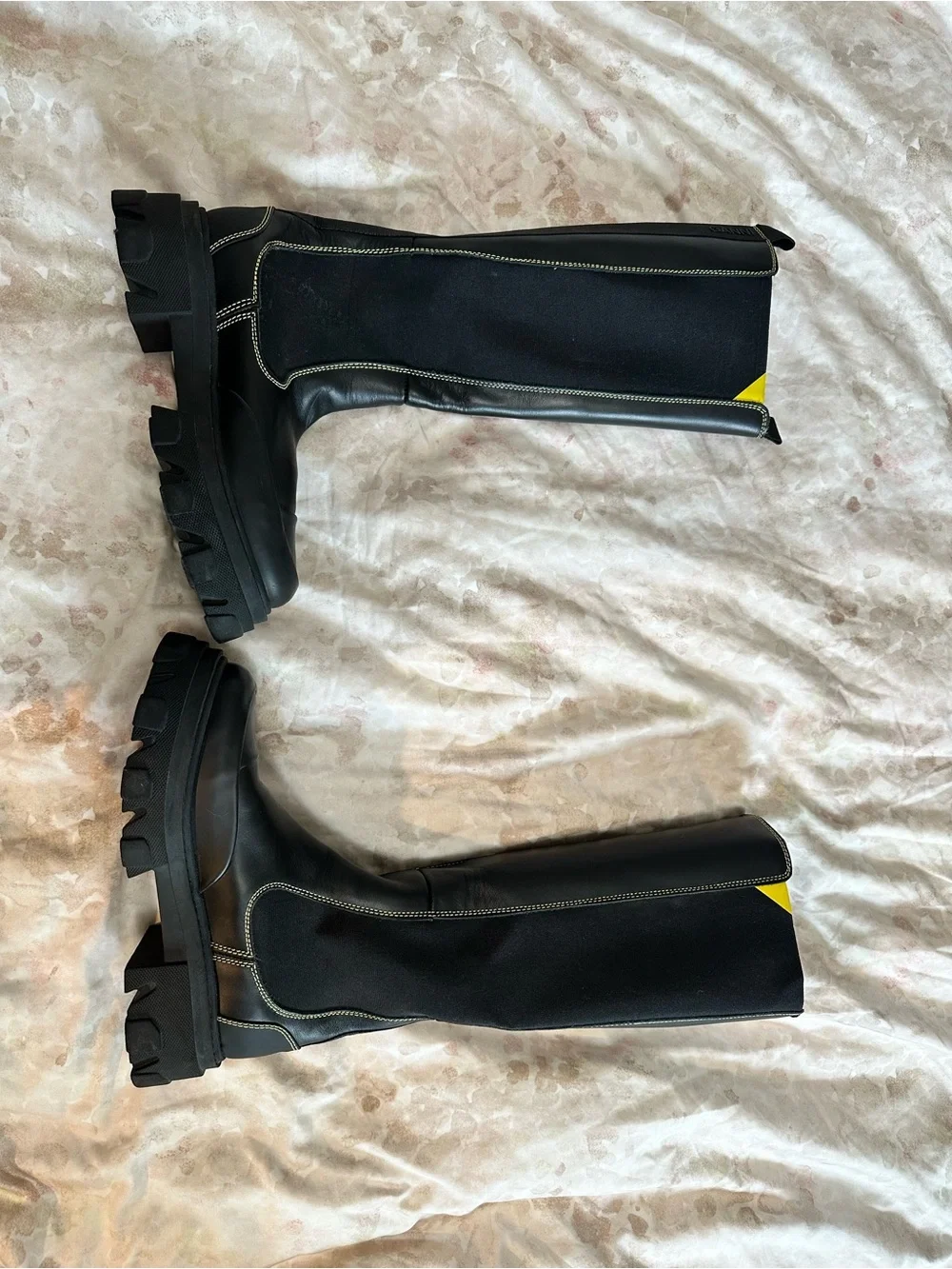 Ganni tall black